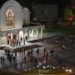 Само 50 християни посрещнаха Възкресението пред нов храм