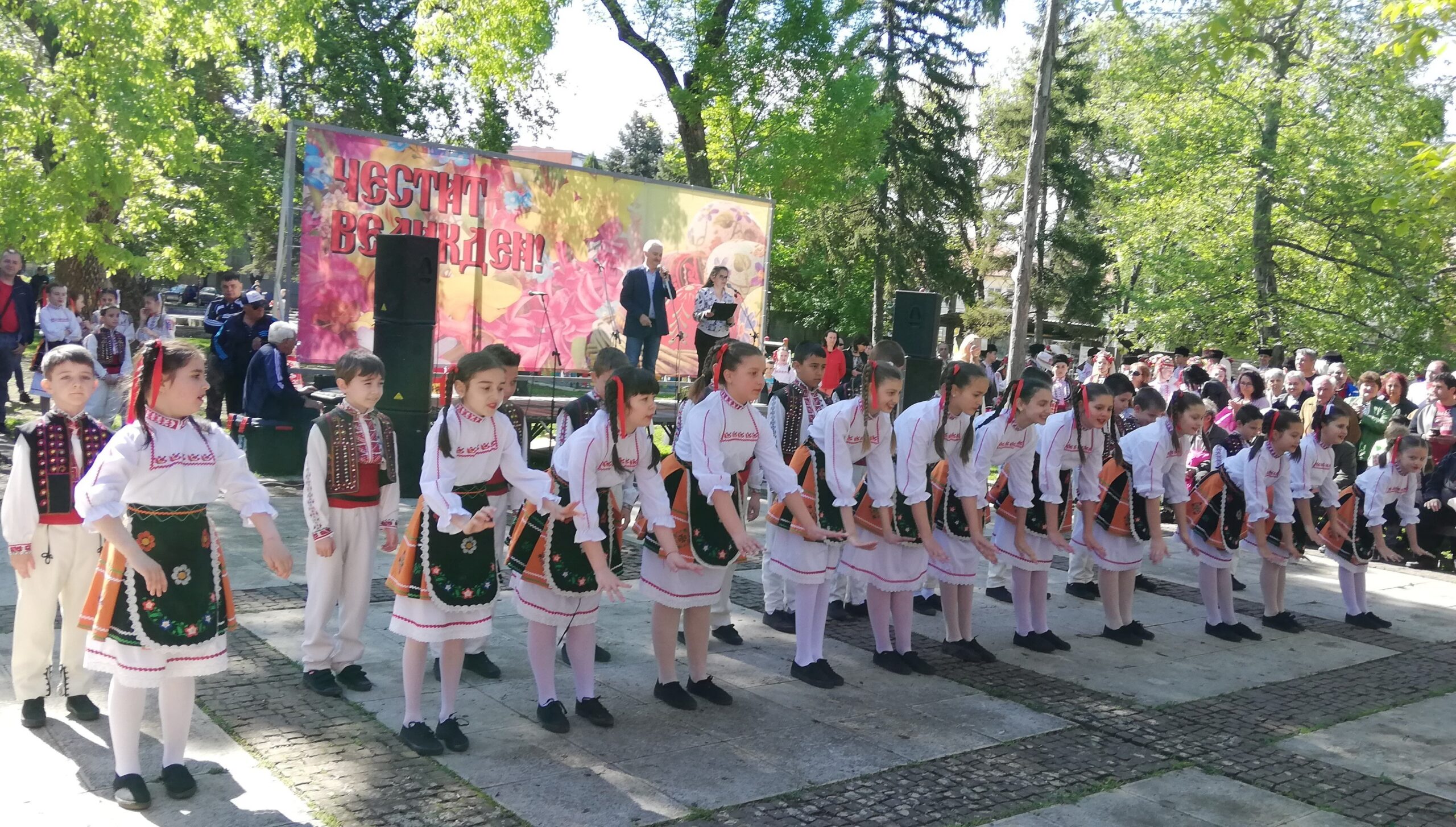 Самодейци от Монтана с онлайн великденски концерт