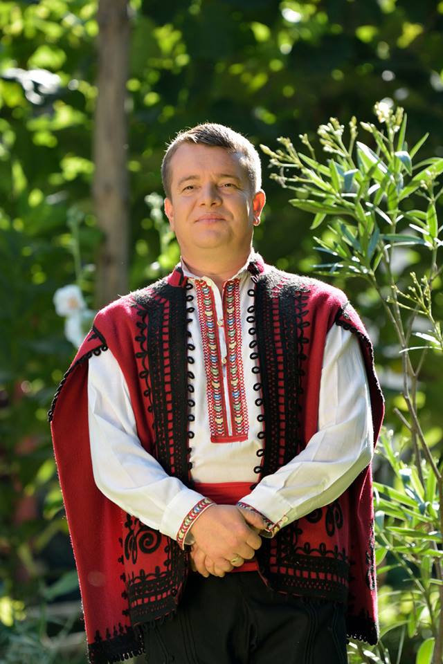 Луков