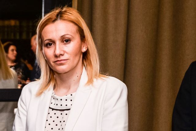 Топалова