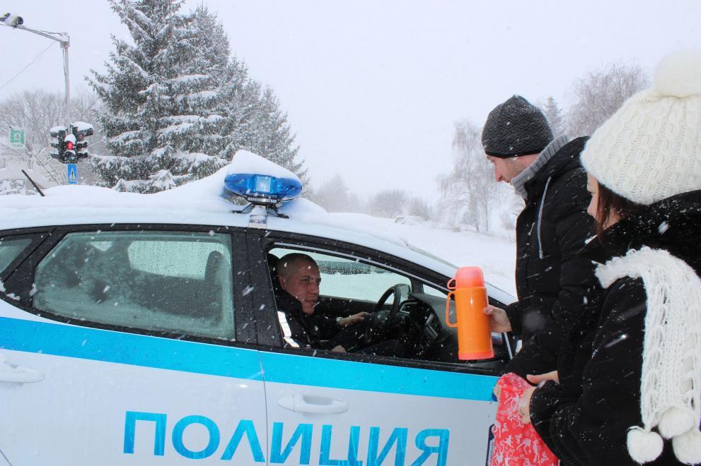 Полицията на крак за 8-и декември 1 за полицаите