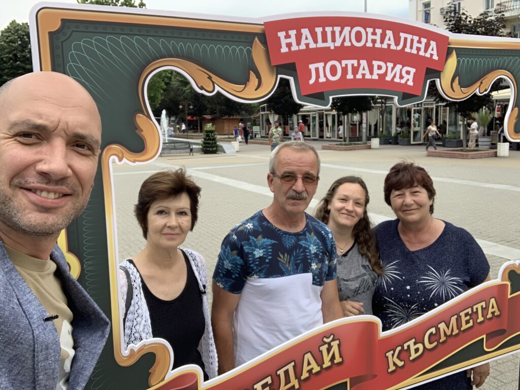 Захари Бахаров в Хасково на среща с късметлии от Национална лотария 1 лотария