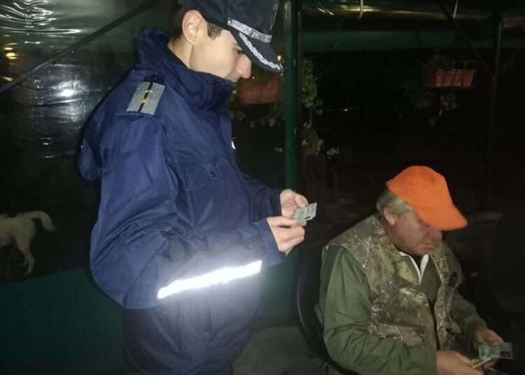 Полицаи проверяват авджии от Шуменско преди ловния сезон на дива свиня 1 0510