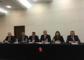 ДПС подкрепя Орешарски на вота