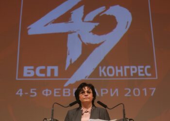 Нинова поиска: Бг план „Юнкер” за общините