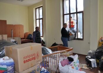 Родопчани изпратиха дрехи и играчки на Хитрино