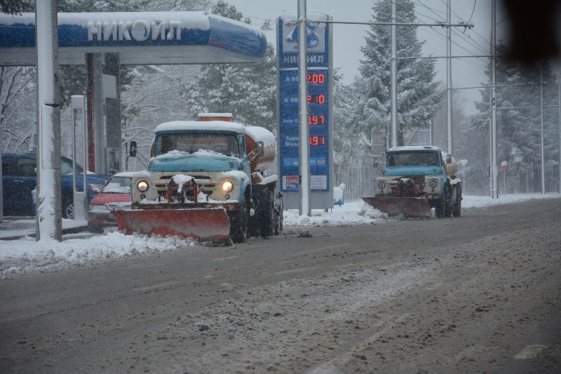 Затворници и военни чистя снега във Враца, 8 села са без ток 2 D0 A1 D0 BD D0 B5 D0 B3 D0 BE D0 BF D0 BE D1 87 D0 B8 D1 81 D1 82 D0 B2 D0 B0 D0 BD D0 B5