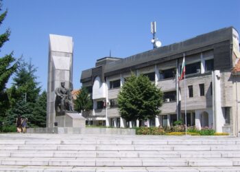Кметове срещу заселването на бежанци