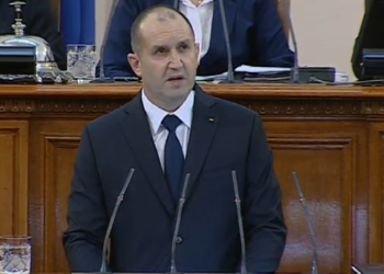 Радев: Студената война е печален опит от миналото