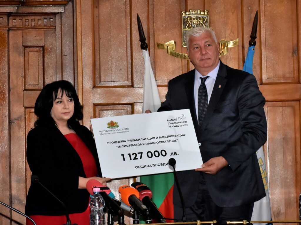 Две големи общини светват по норвежки 1 DSC6391