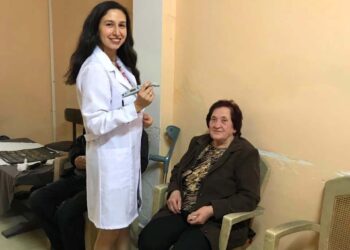 Преглеждаха безплатно зрението на пенсионери в Кърджали