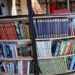 Читатели резервират книги от дивана 8 Читатели резервират книги от дивана