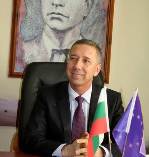 Башев