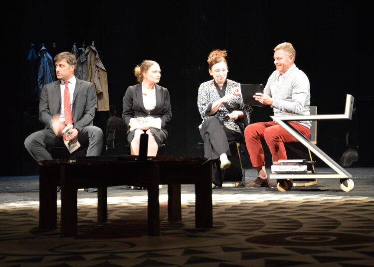 Магията на театъра завладя Благоевград 1 Богът на касапницата