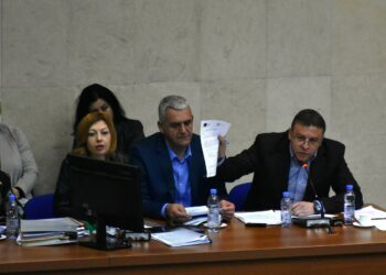 Нарочна комисия няма да контролира ремонта на площада в Благоевград