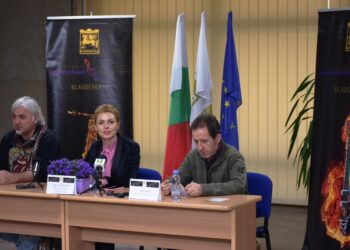 Милчо Левиев и Йълдъз Ибрахимова на фестивал в Благоевград