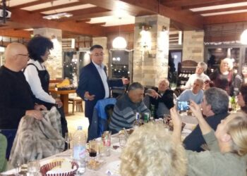 Кметът на Кърджали гостува предпразнично на самодейци