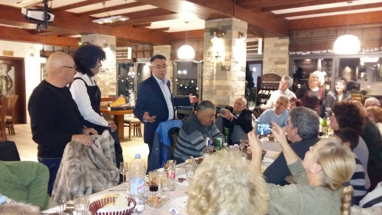 Кметът на Кърджали гостува предпразнично на самодейци