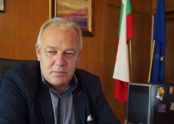 Мелемов: Утре времето ще е слънчево, става за училище