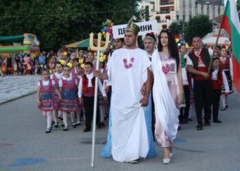 13 „селски дворове” представиха в Павел баня