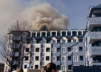 Пожар избухна в блок в Студентски град
