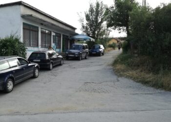 Махала от Дупнишко пише на омбудсмана за разбит път до къщите им