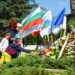 Деца с цветя за Левски