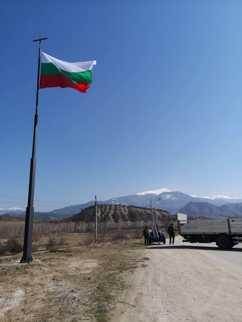 Стотици с поклон пред героите на България