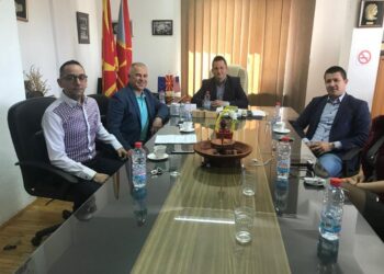 Ремонти на читалище и училище в Симитли