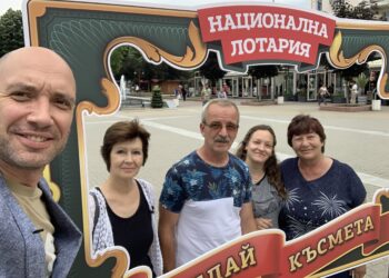 Захари Бахаров в Хасково на среща с късметлии от Национална лотария