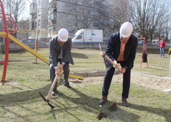 Топлата вода в детска градина – от слънчеви панели