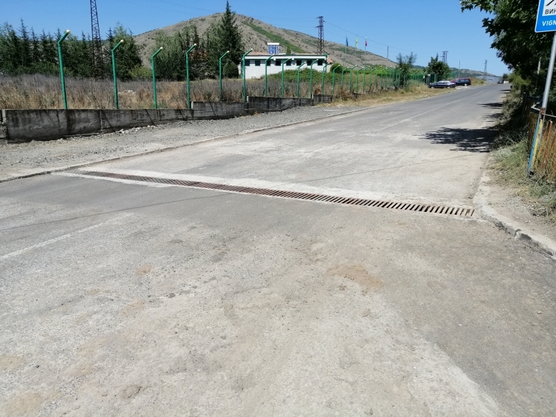 Започна изграждането на отводнителни съоръжения в Момчилградско