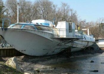 Продават на търг Кометата в “Аспарухово”