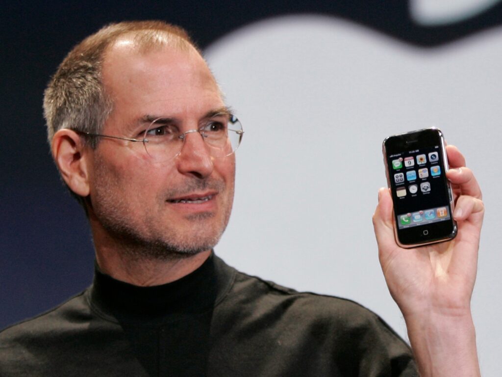 apple is losing its focus again and this time theres no steve jobs coming to the rescue 2