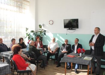 Празничен обяд за възрастните хора в Ардино