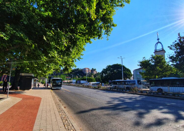 avtobusi