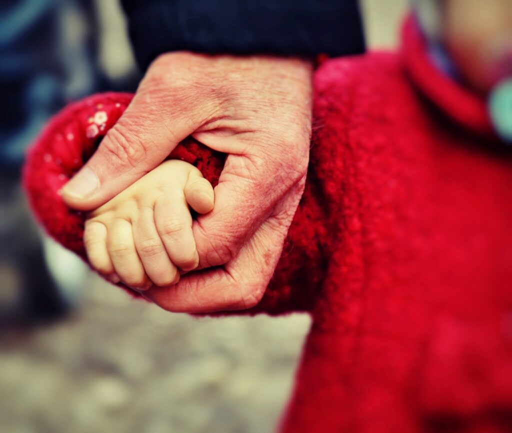 Съветници даряват пари за семейства в нужда 1 baby 3109433 1920