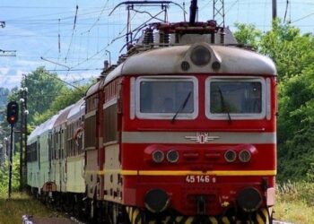 Отлагат влаковете между Карлово и Антон до 8 септември
