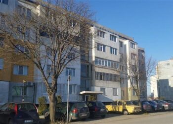 Проверяват блокове и тераси в Добрич