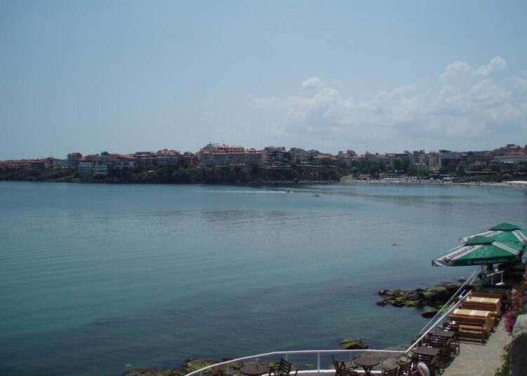 Близо 40% увеличение на приходите от нощувки в Бургаско 1 burgas more