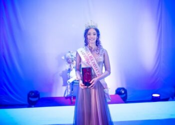 16-годишната Христина стана Царица на Розата