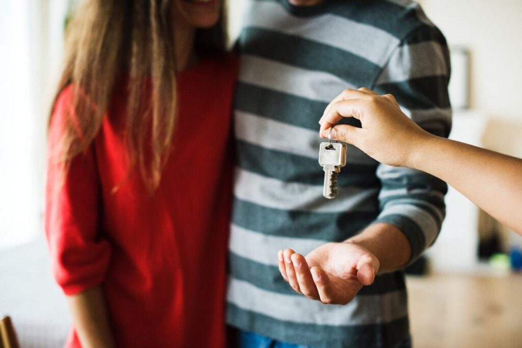 couple home house 1288482 1