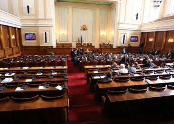 Депутатите умуват за изборната си ваканция
