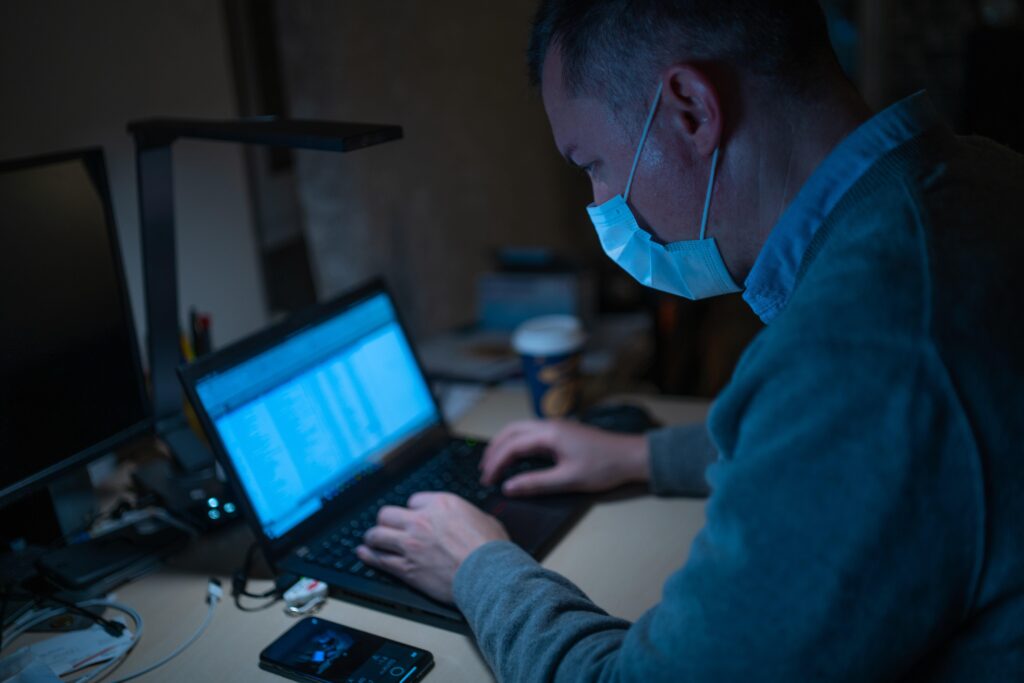 dimitri karastelev V652ybYYY k unsplash 1