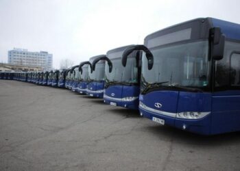 Бургас с нощна линия за Нова година