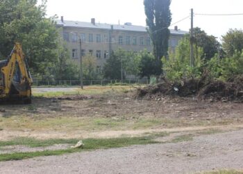 Разчистват плевенско гето с фадрома