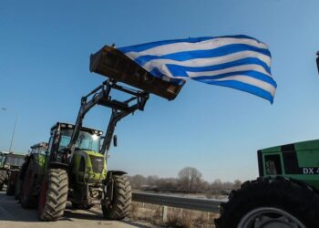 Превозвачи: Гръцките земеделци готвят блокада на границата