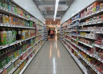 В Ардино хранителните магазини ще работят до 19 ч.
