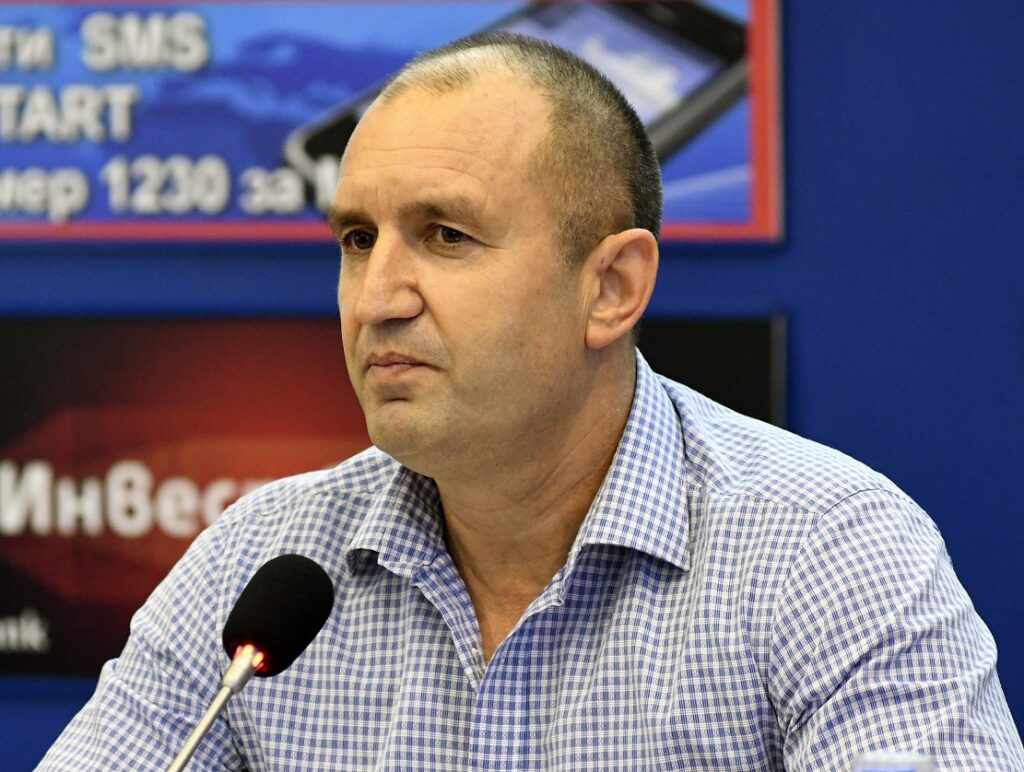 “Алфа” и “Галъп”: Радев води с 2.9% 2 gtghfdhg 1
