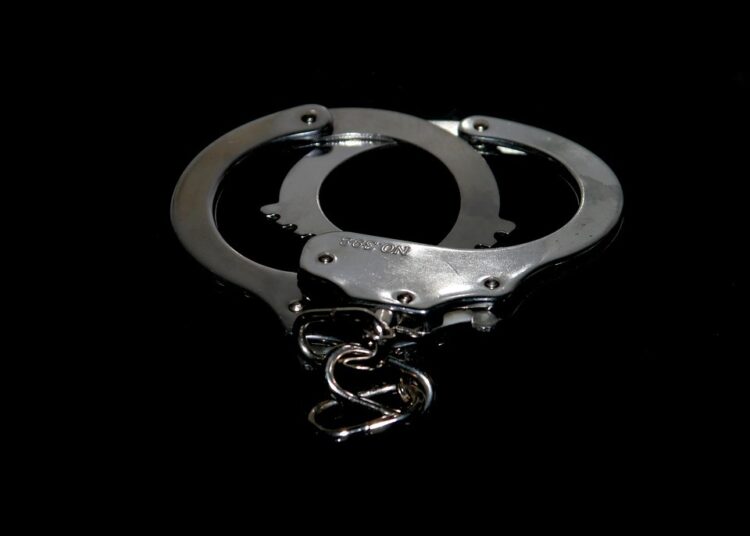 handcuffs 1078872 960 720